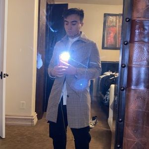 Meet your Posher, Carlos